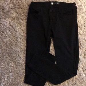 Kut from the Kloth black Mia skinny pants